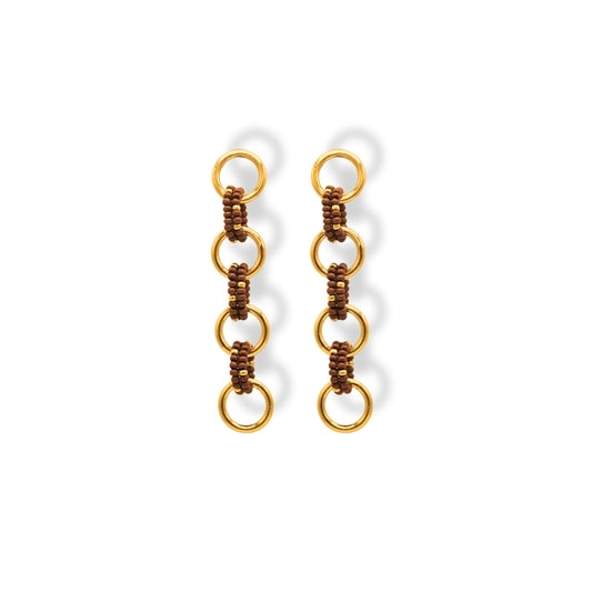 Aretes entrelazados tejidos largos terracota dorado